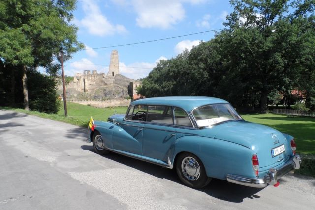 1957 Mercedes-Benz 300-Series Limousine - photo 2