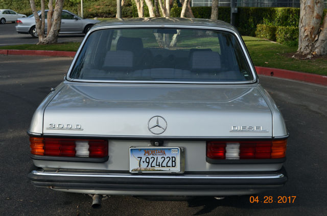 1981 Mercedes-Benz 300-Series Euro W123 - photo 6
