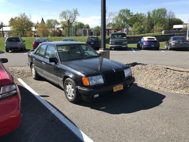 1986 Mercedes-Benz 300-Series - photo 2
