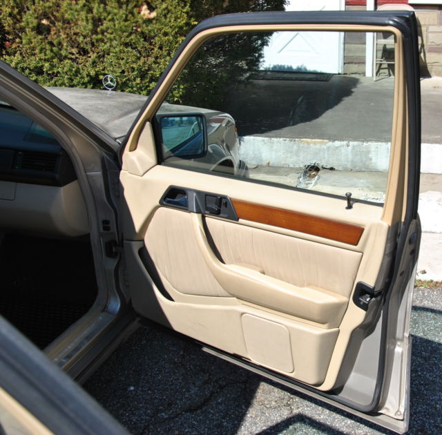 1992 Mercedes-Benz 300-Series - photo 12