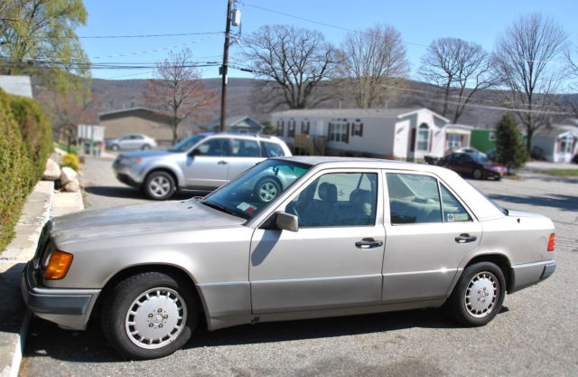 1992 Mercedes-Benz 300-Series - photo 2