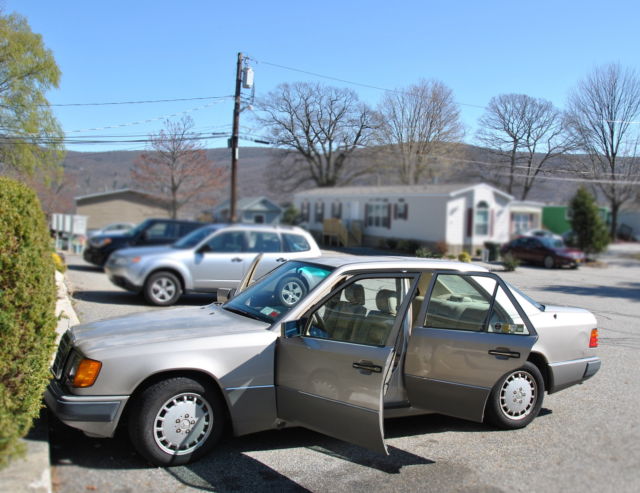 1992 Mercedes-Benz 300-Series - photo 3