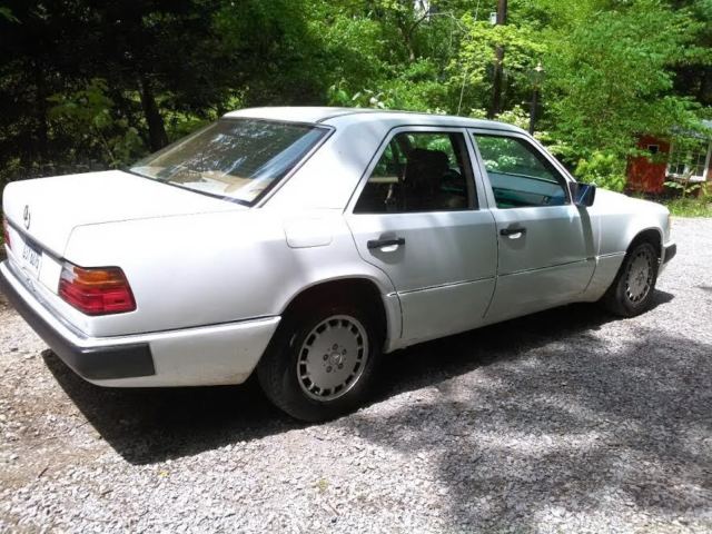1991 Mercedes-Benz 300-Series - photo 5