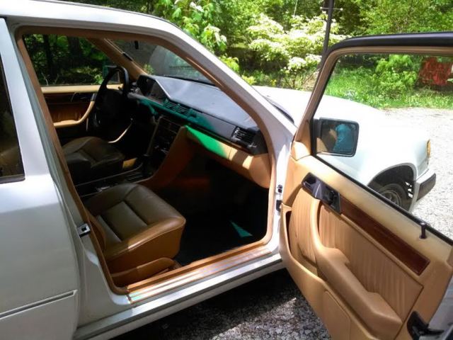 1991 Mercedes-Benz 300-Series - photo 6