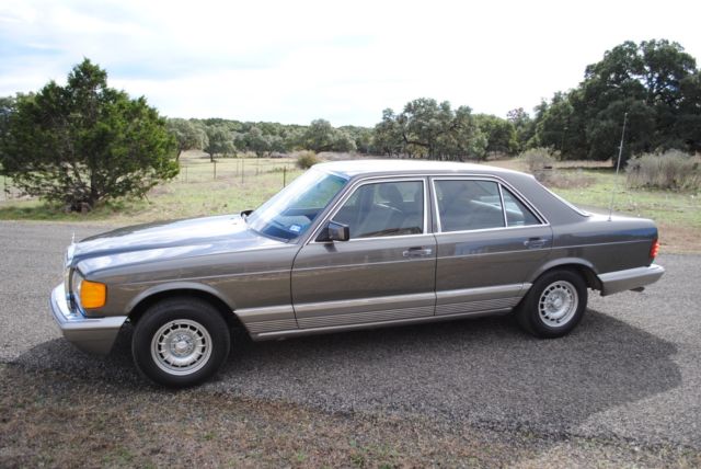 1982 Mercedes-Benz 300-Series - photo 4