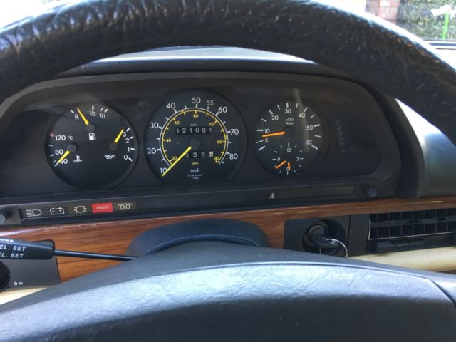 1982 Mercedes-Benz 300-Series - photo 8