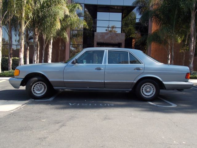 Mercedes Benz 300SD W126 1982 Mercedes-Benz 300-Series