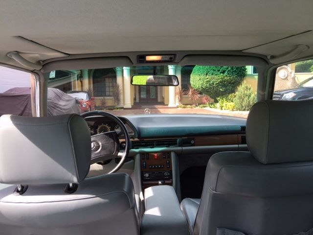 1989 Mercedes-Benz 300-Series SEDAN 4 DOORS - photo 5