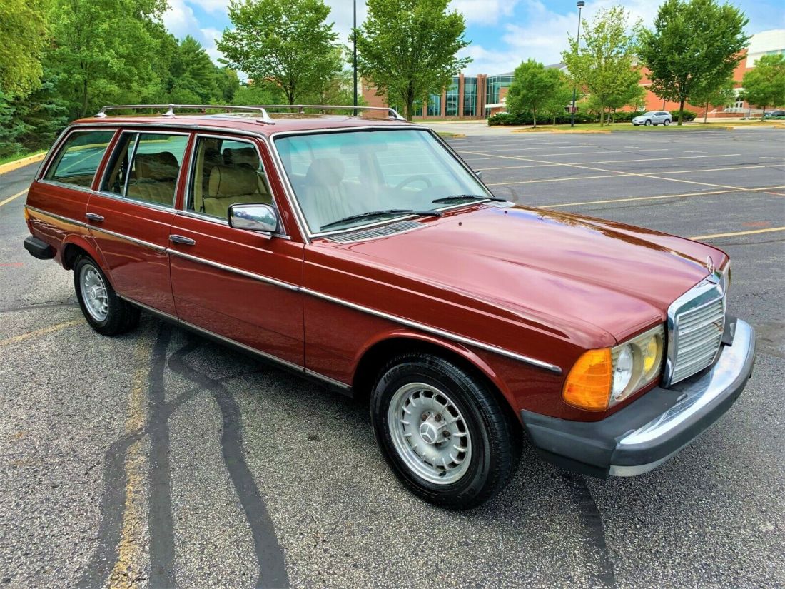 Mercedes Benz 300TD Diesel Touring Wagon Estate W123*3rd Row Seats*NO RESERVE! 1980 Mercedes-Benz 300-Series