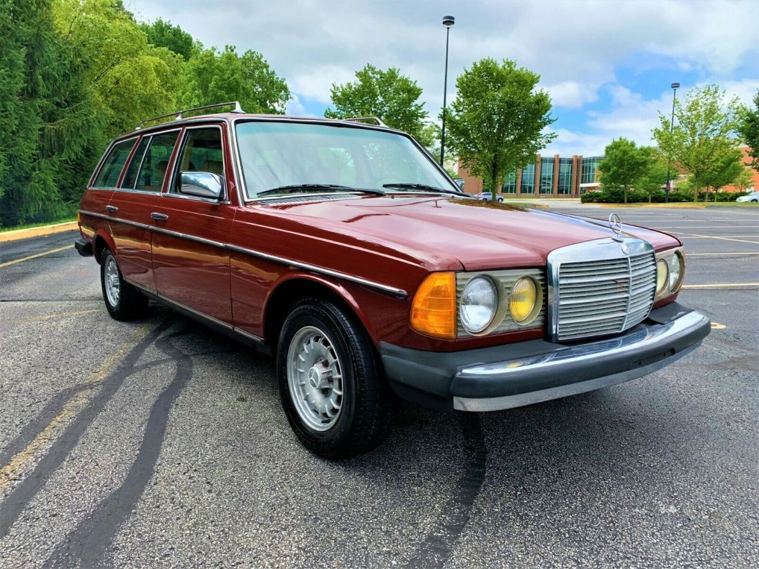 1980 Mercedes-Benz 300-Series - photo 12