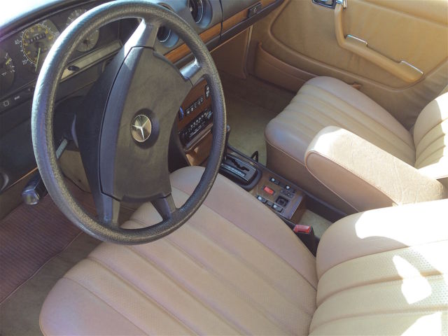 1983 Mercedes-Benz 300-Series - photo 8