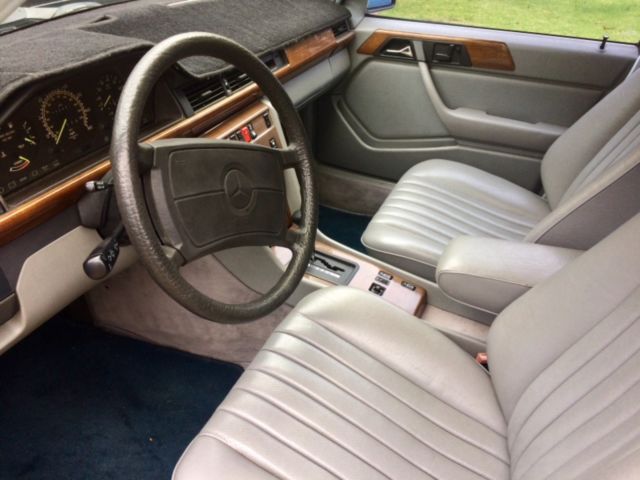 1988 Mercedes-Benz 300-Series - photo 4