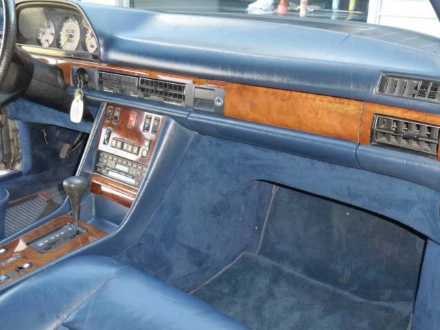 1983 Mercedes-Benz 300-Series 2 door - photo 7