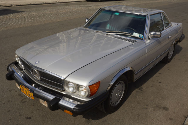 Mercedes-Benz 380SL 1984 1984 Mercedes-Benz SL-Class