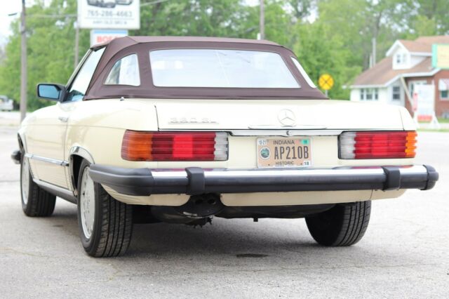 1984 Mercedes-Benz SL-Class - photo 7