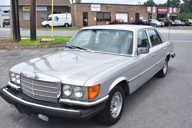 Mercedes Benz 450 SEL 6.9 Liter Engine 1977 Mercedes-Benz 400-Series 450 SEL