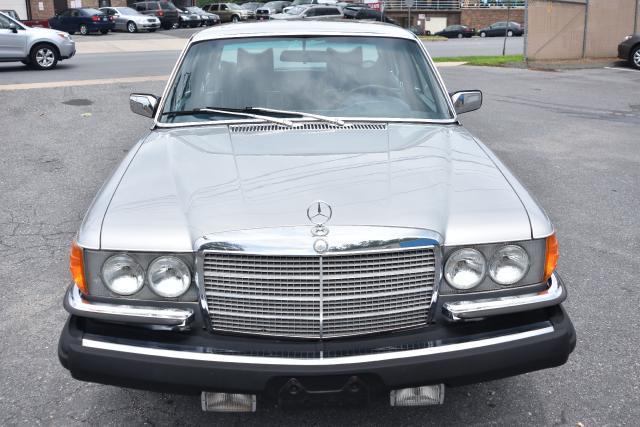 1977 Mercedes-Benz 400-Series 450 SEL - photo 2