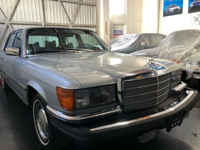1977 Mercedes-Benz 400-Series - photo 2