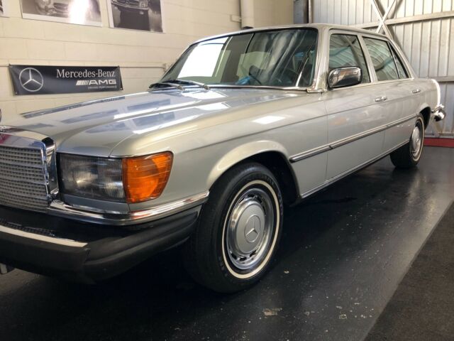 1977 Mercedes-Benz 400-Series - photo 9
