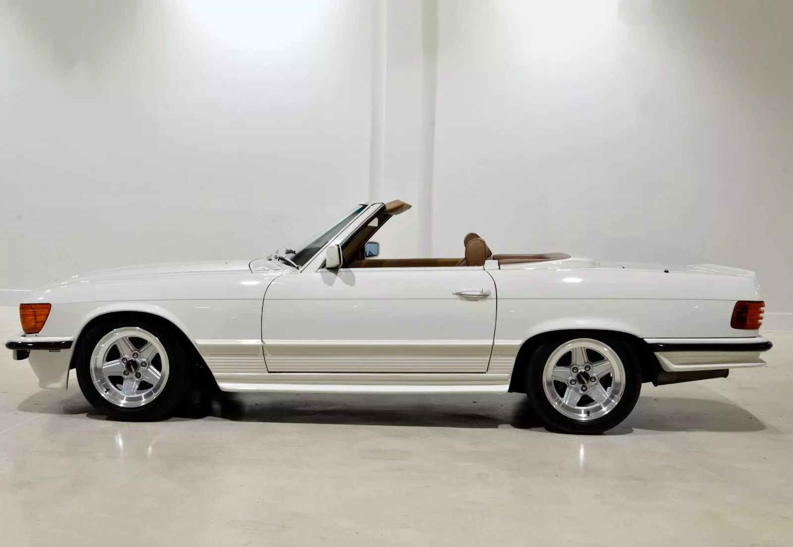 1985 Mercedes-Benz SL-Class 500SL AMG - photo 3