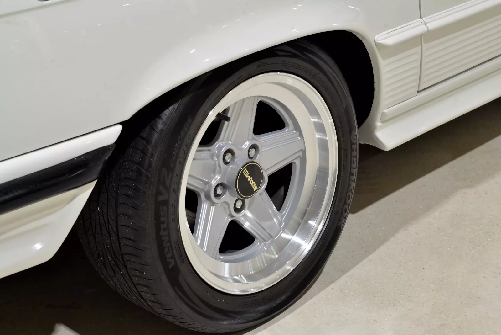 1985 Mercedes-Benz SL-Class 500SL AMG - photo 8