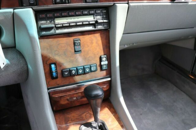 1989 Mercedes-Benz 500-Series 2dr Coupe 560SL Roadster - photo 11