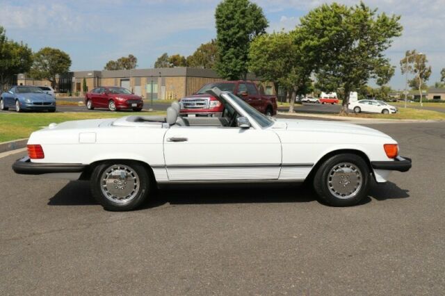 1989 Mercedes-Benz 500-Series 2dr Coupe 560SL Roadster - photo 2