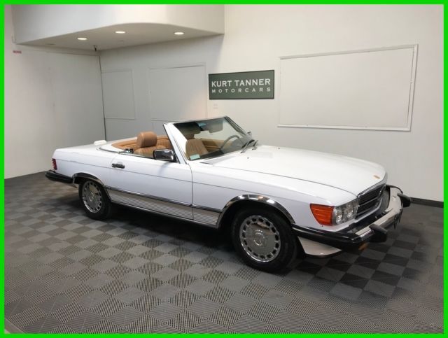 MERCEDES BENZ 560 SL CONVERTIBLE. EXCEPTIONALLY CLEAN, RUST FREE. 74,249 MILES. 1987 Mercedes-Benz 500-Series 560SL, RUST FREE.