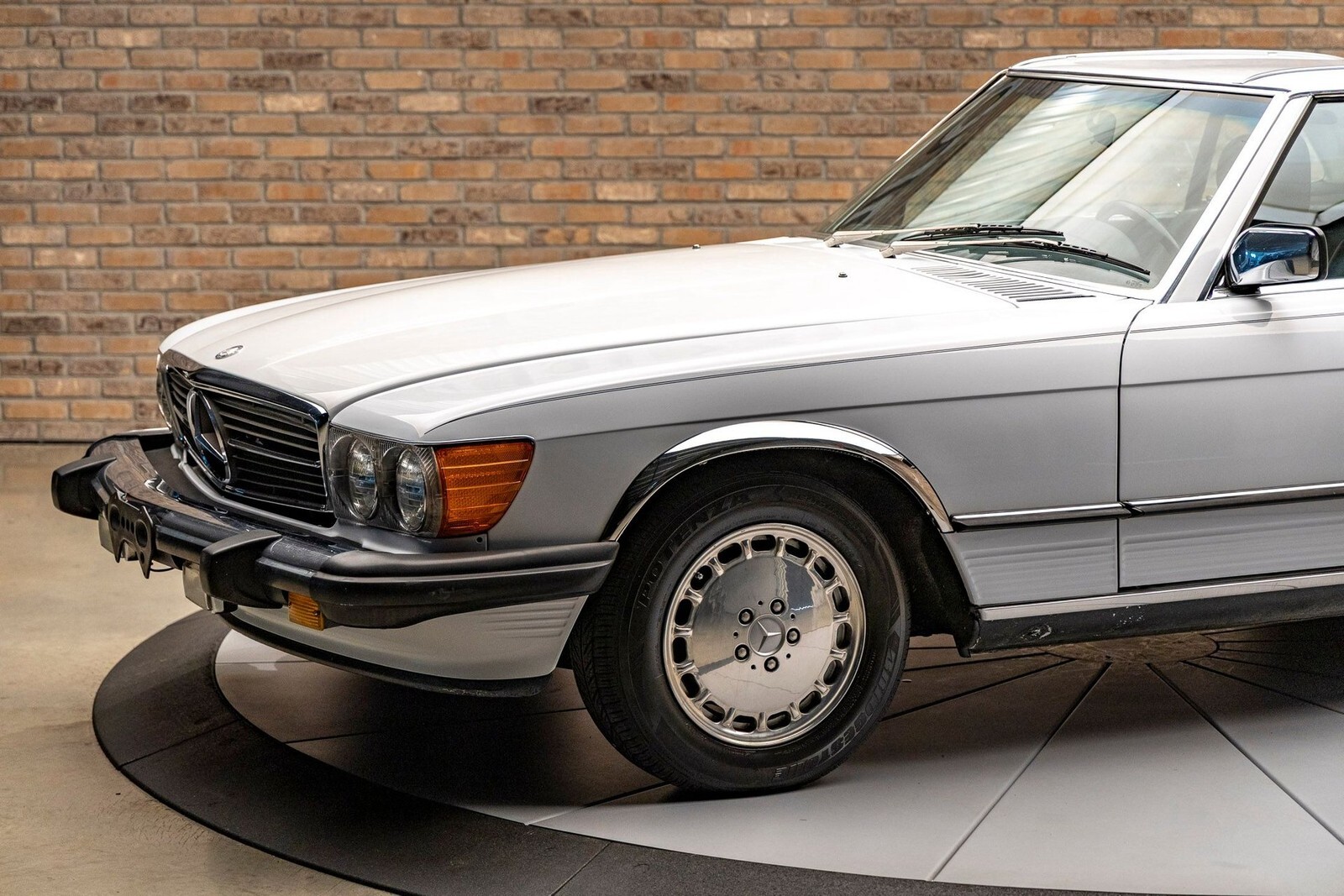 1987 Mercedes-Benz 560 SL - photo 11