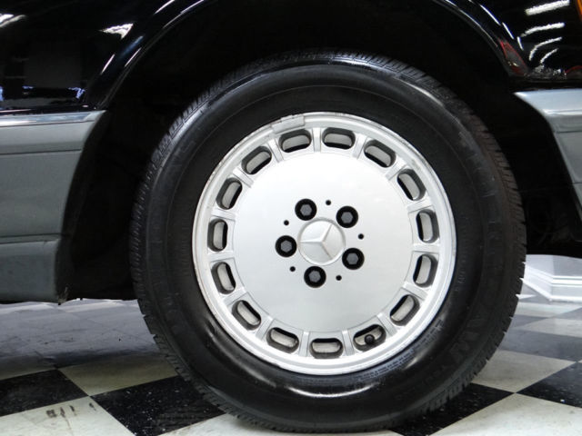 1989 Mercedes-Benz 500-Series 560 Series 2dr Coupe 560SEC Automatic - photo 11