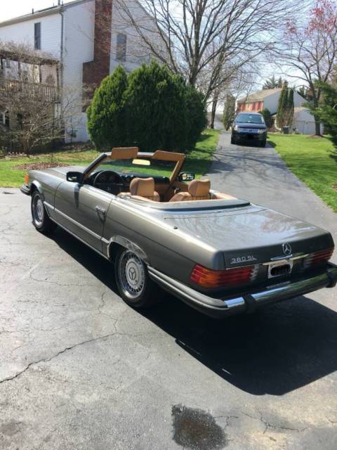 1984 Mercedes-Benz SL-Class 2 DOOR COUP CONVEYABLE - photo 10