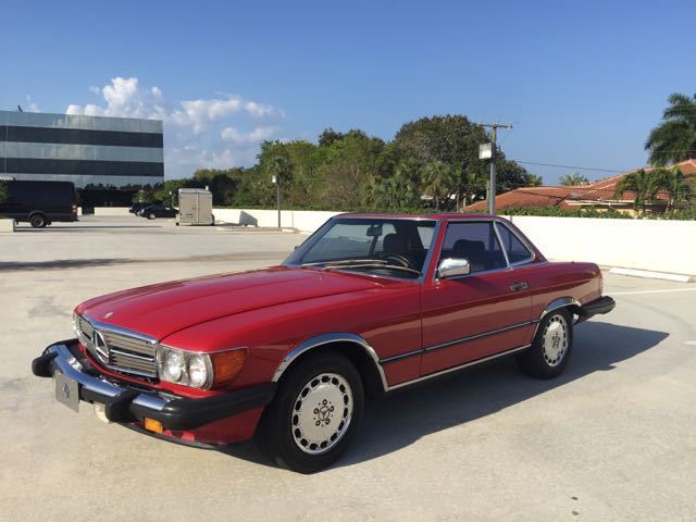 1987 Mercedes-Benz SL-Class 560SL R107 Roadster