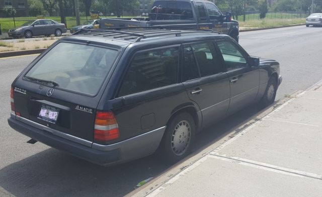 1993 Mercedes-Benz 300-Series 300TE - photo 2