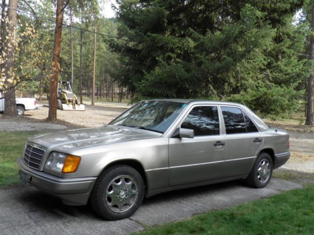 1994 Mercedes-Benz 300-Series