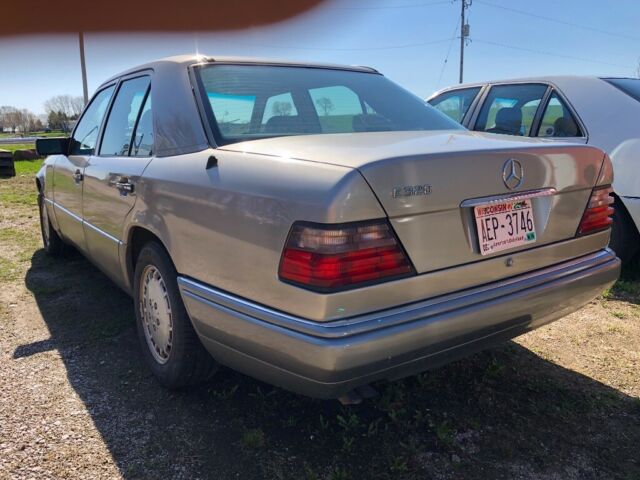 1994 Mercedes-Benz 300-Series - photo 3