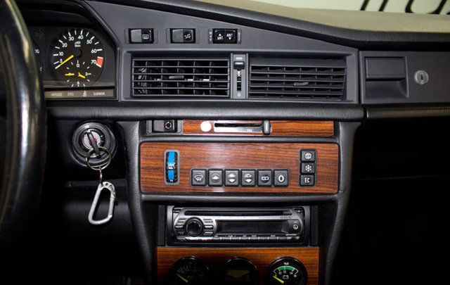 1986 Mercedes-Benz E-Class 190E Cosworth 2.3 16V, SL, SEL, SEC - photo 12