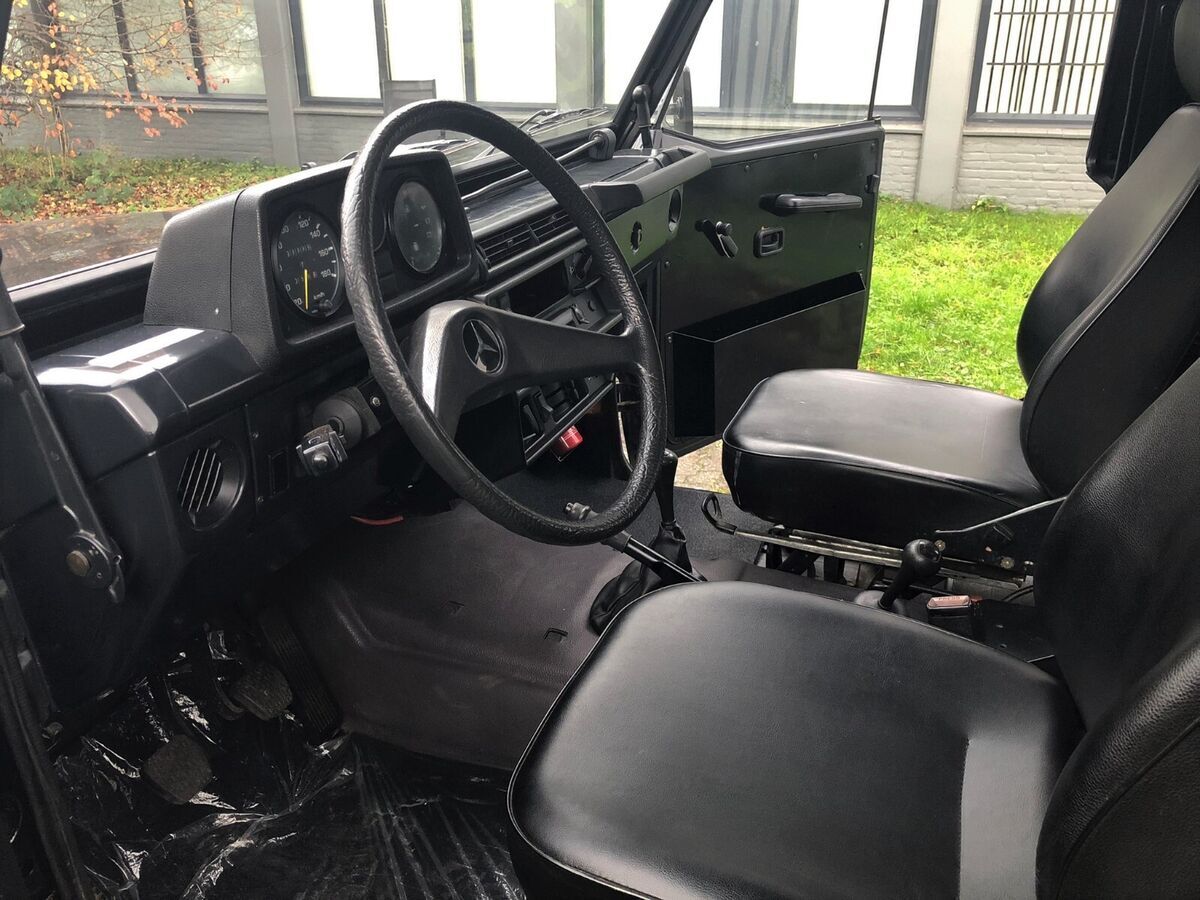 1991 Mercedes-Benz G-Class Rugged 250GD Turbo Diesel convertible - photo 12