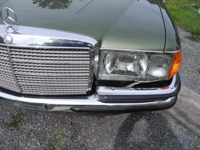 1978 Mercedes-Benz 400-Series - photo 2