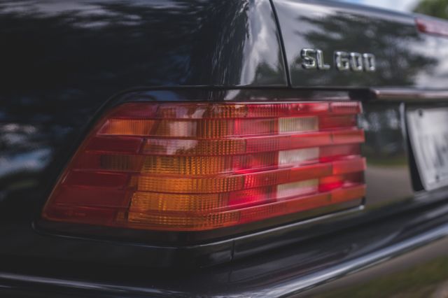 1993 Mercedes-Benz SL-Class SL600 V-12 - photo 2