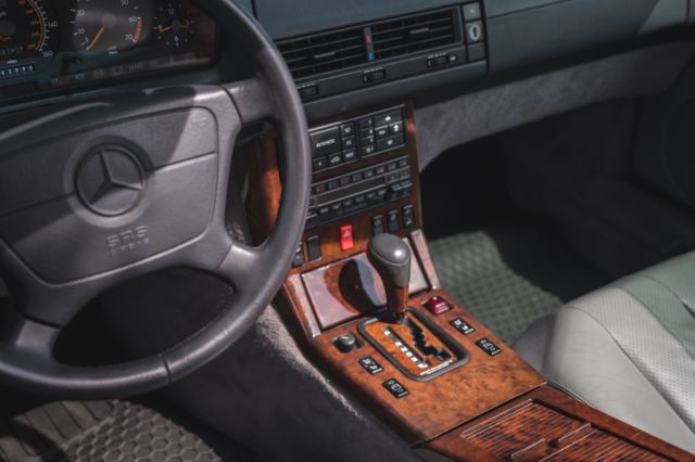 1993 Mercedes-Benz SL-Class SL600 V-12 - photo 9
