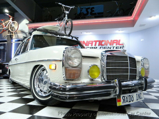 1973 Mercedes-Benz 200-Series - photo 4