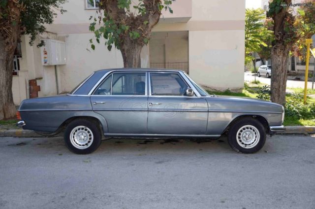 1973 Mercedes-Benz 200-Series