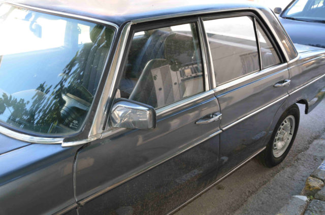1973 Mercedes-Benz 200-Series - photo 9