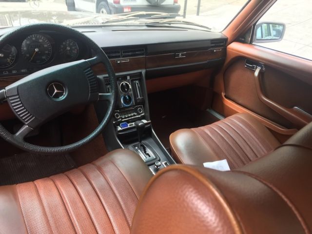 1975 Mercedes-Benz 200-Series 280S - photo 7