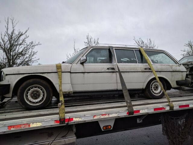 1985 Mercedes-Benz 300-Series - photo 11
