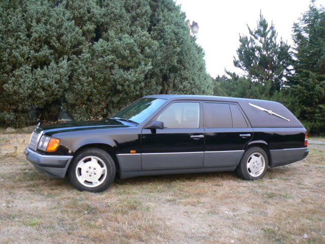 Mercedes-Benz W124 Hearse 1987 Mercedes-Benz Hearse/ Station Wagon Custom Conversion Body