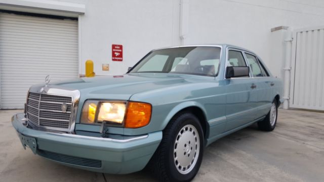 1991 Mercedes-Benz 300-Series