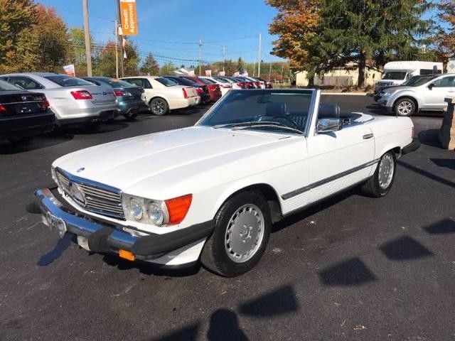 MERCEDES COLLECTOR QUALITY SL CONVERTIBLE - A REAL HEAD TURNER - RUNS LIKE NEW 1989 Mercedes-Benz SL-Class
