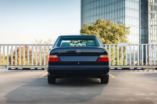 1990 Mercedes-Benz E-Class - photo 12
