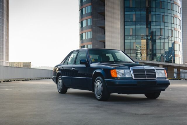 1990 Mercedes-Benz E-Class - photo 2